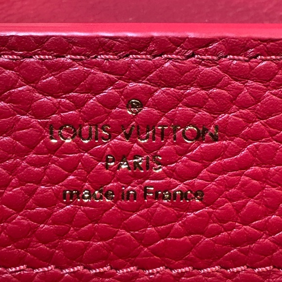 Louis Vuitton Capucines Mini Scarlet - Picture 11 of 12